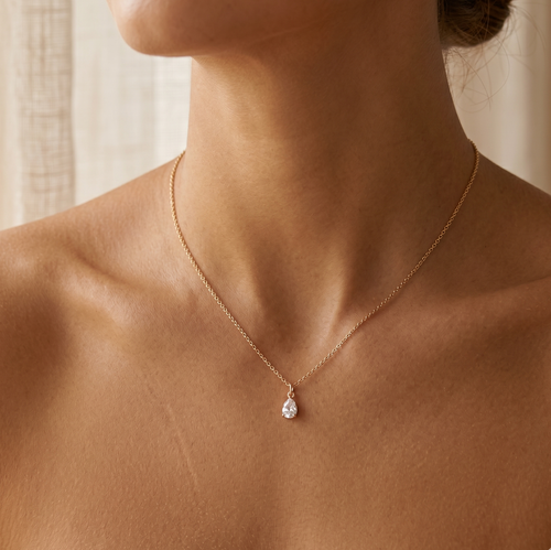 Minimal Teardrop Necklace