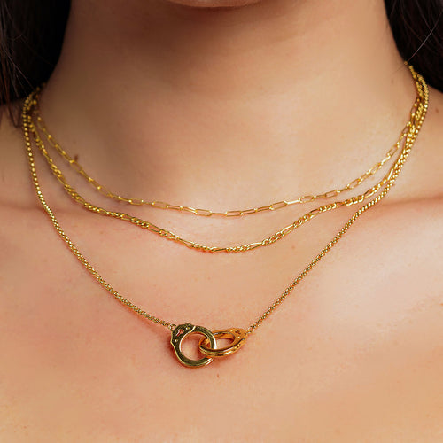 Sleek Chain Gold Choker