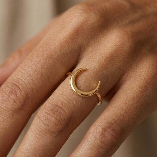 Crescent Moon Ring Gold