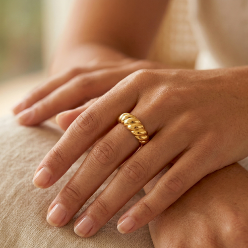 Croissant Dome Ring Gold