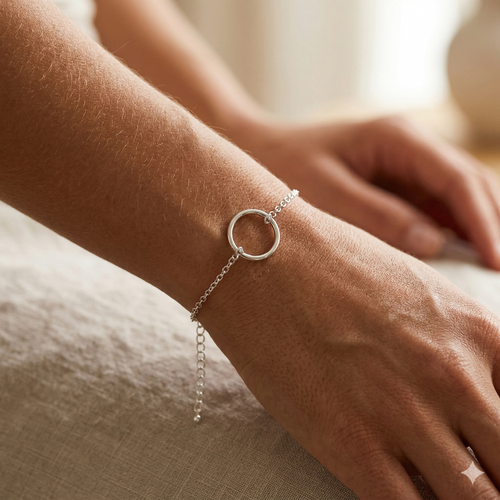 Chic Circle Bracelet