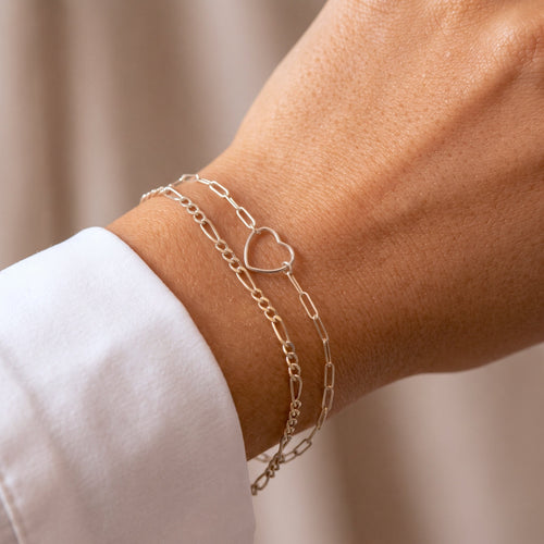 Fall in love Dainty Bracelet