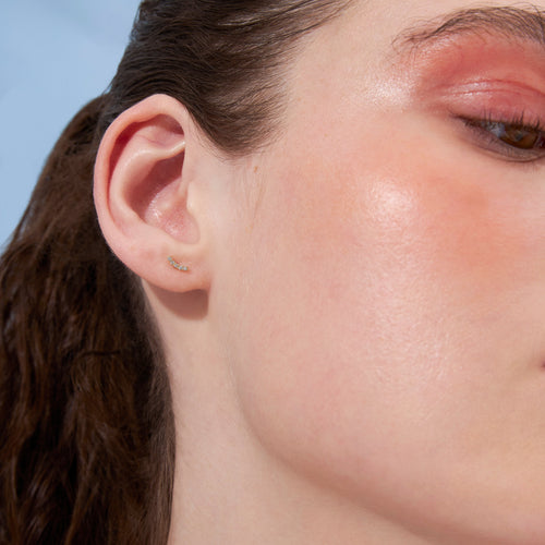 Color:Yellow Gold
Option:Single
Option:Pair