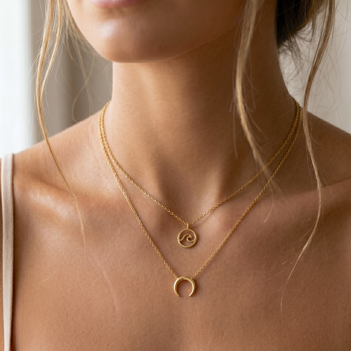 Minimal Crescent Moon Necklace