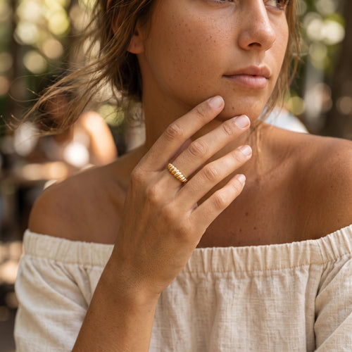 Croissant Dome Ring Gold