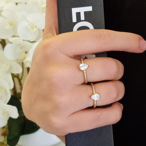 Teardrop Pave Ring Gold