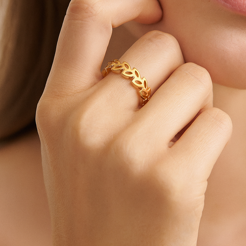 Cut-Out Leaf Ring Gold