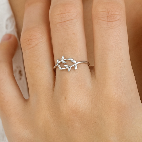 Vine Leaf Ring Silver