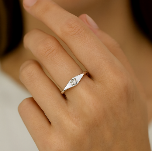 Mini Starburst Signet Ring Silver
