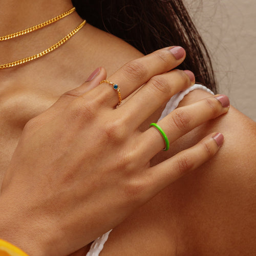 Mini Chain Sapphire Bezel Ring