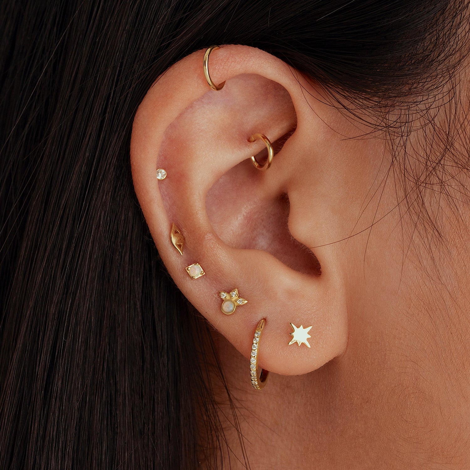Color:Yellow Gold
Option:Single
Option:Pair