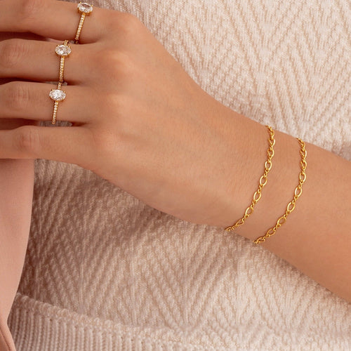 Figure Eight Chain Bracelet