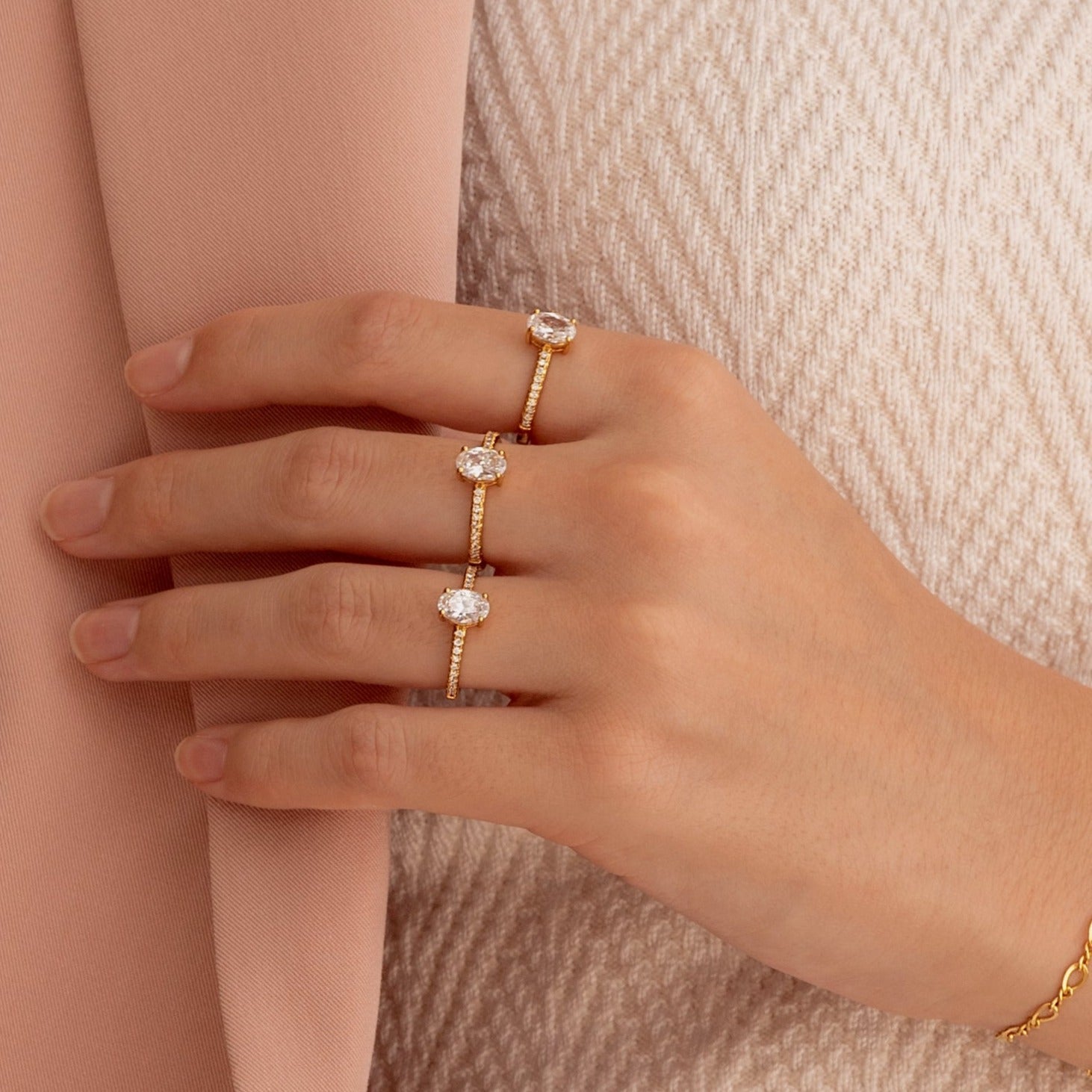 Oval Solitaire Gold Ring