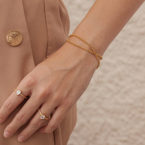 Teardrop Pave Ring Gold