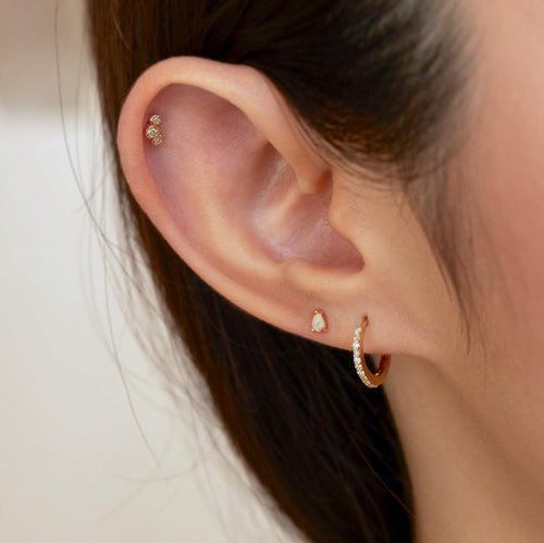 Color:Yellow Gold
Option:Single
Option:Pair