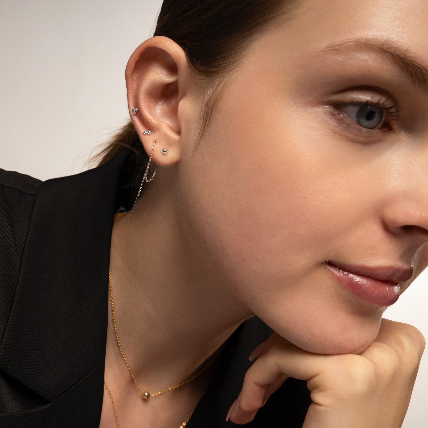 Thread Ear Jacket Connector