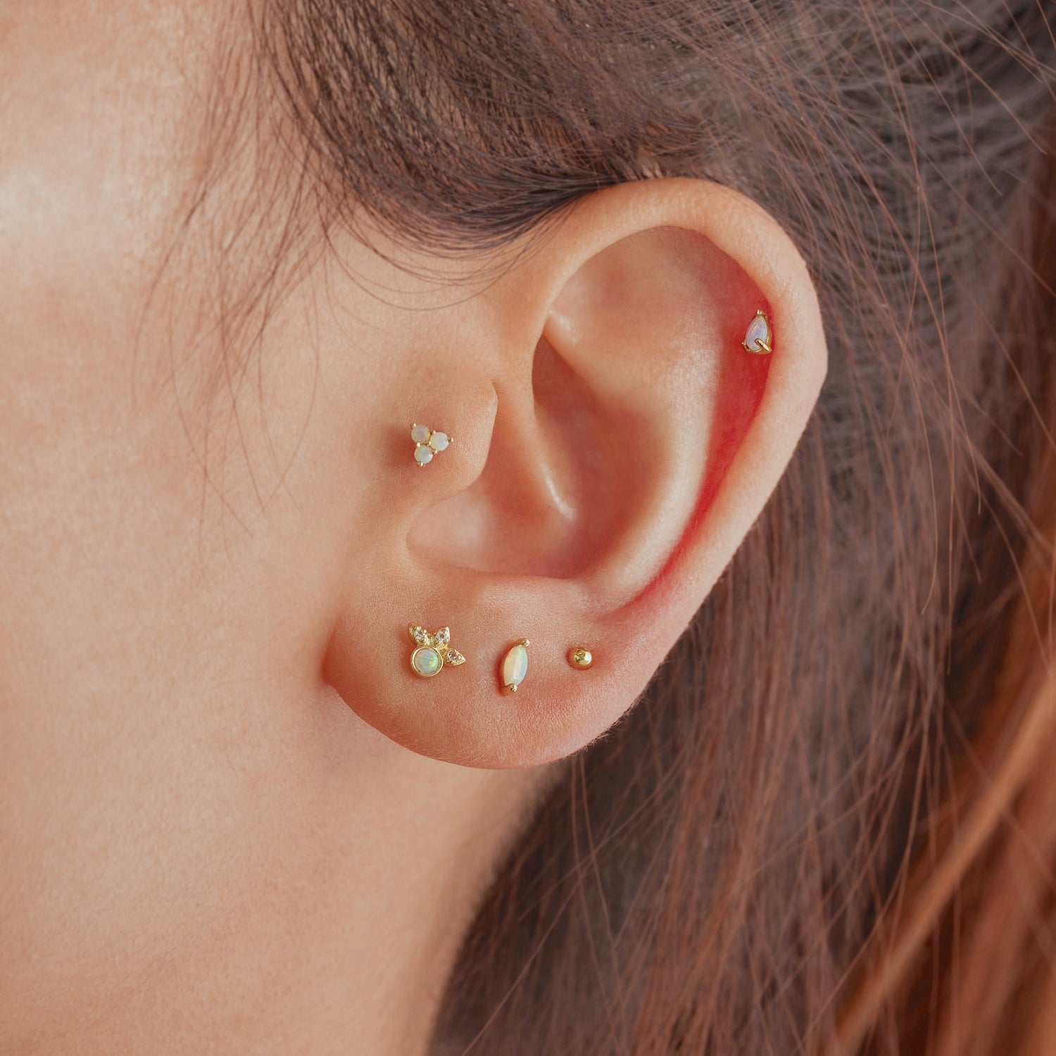 Color:Yellow Gold
Option:Single
Option:Pair