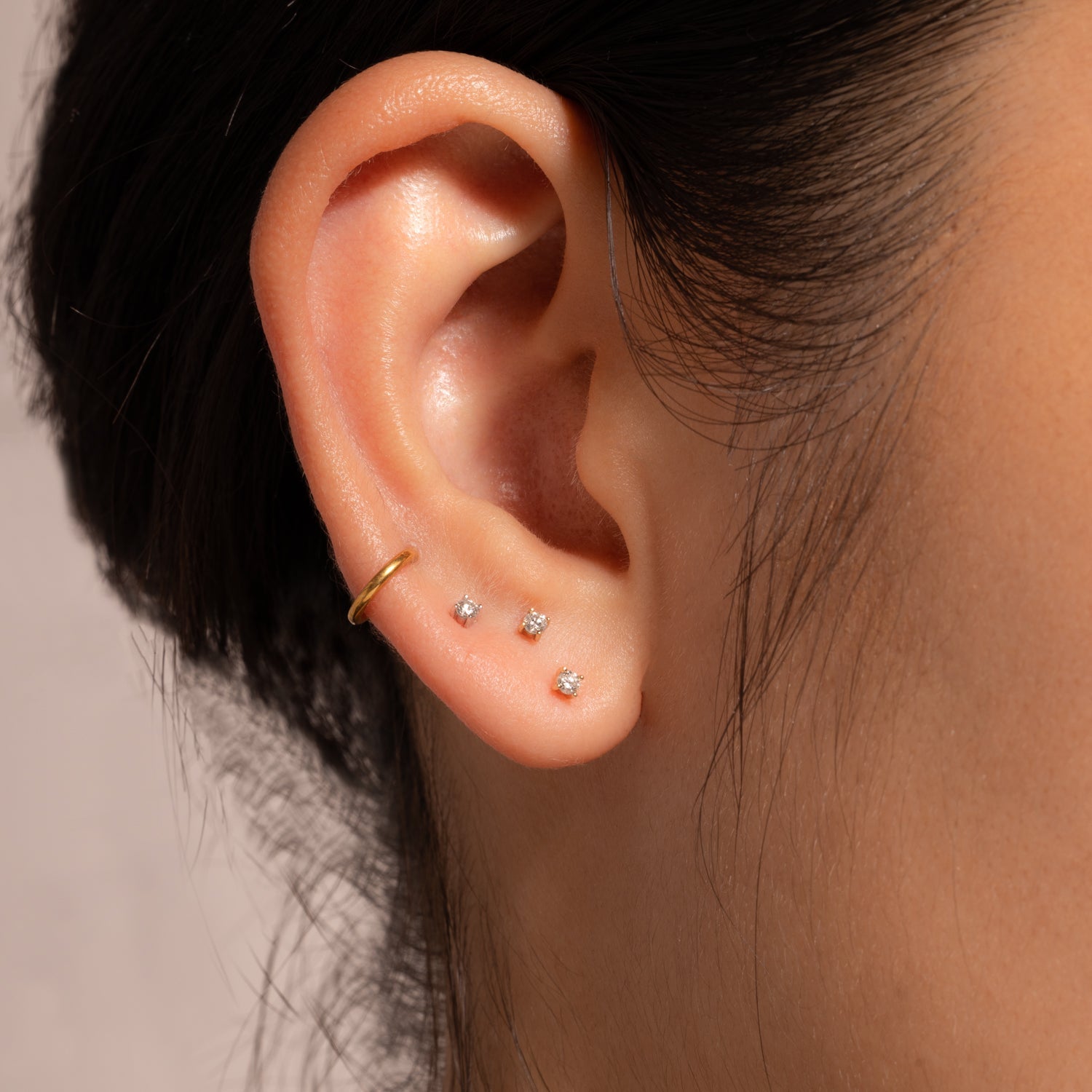 Color:White Gold
Option:Single
Option:Pair