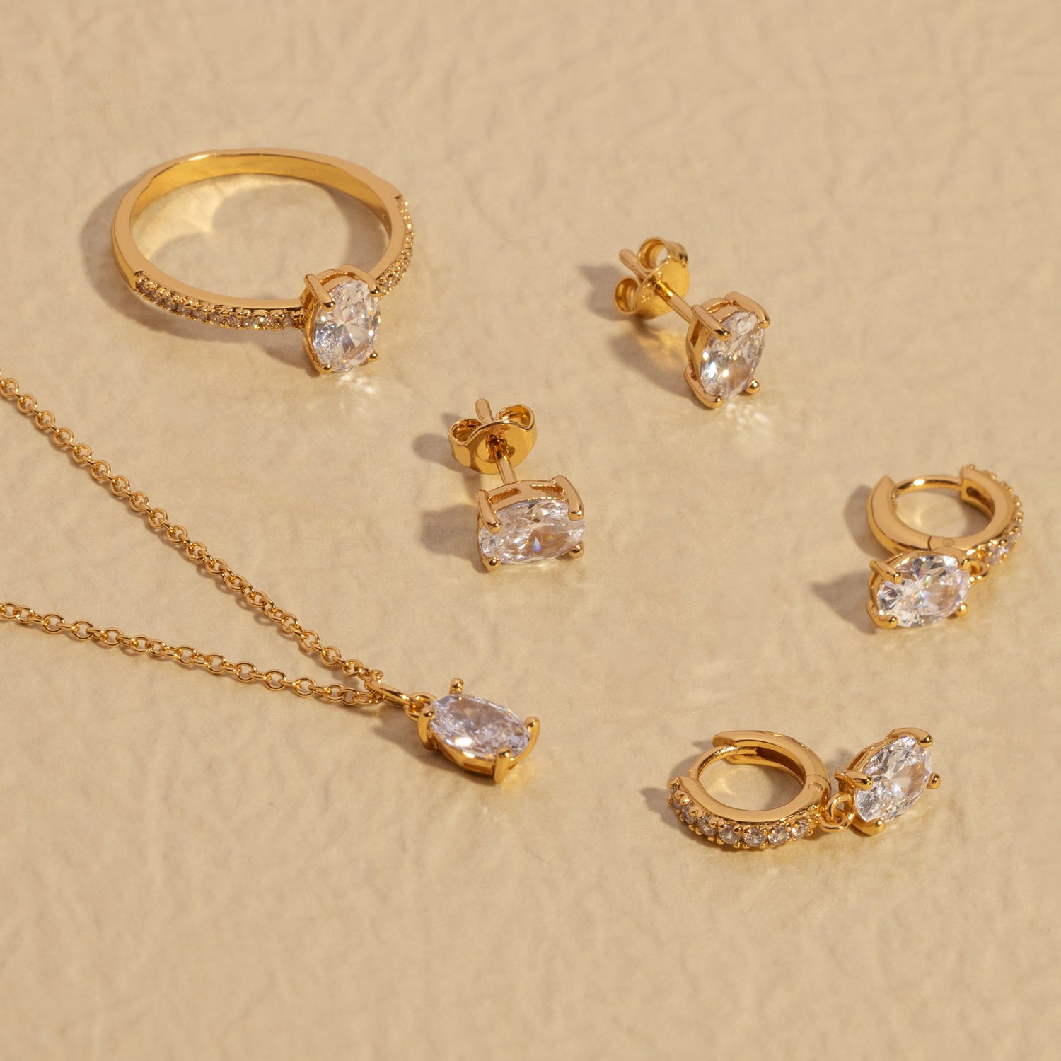 Oval Solitaire Gold Ring