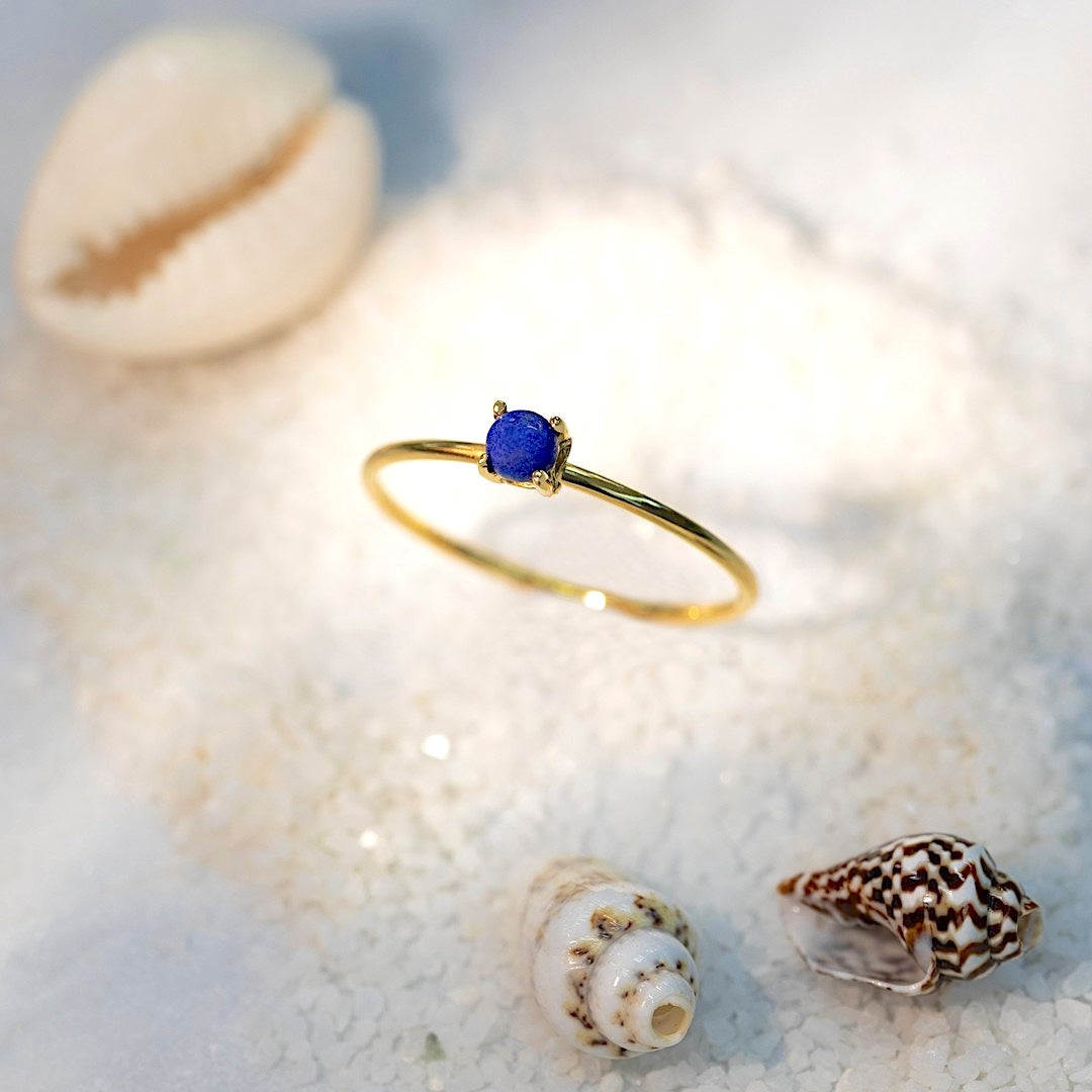 Minimal Lapis Ring Gold