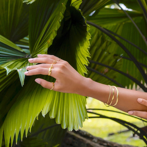 Cut-Out Leaf Ring Gold