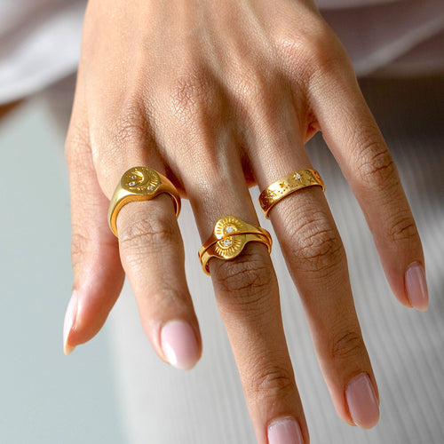 Tarot Moon Signet Ring Gold