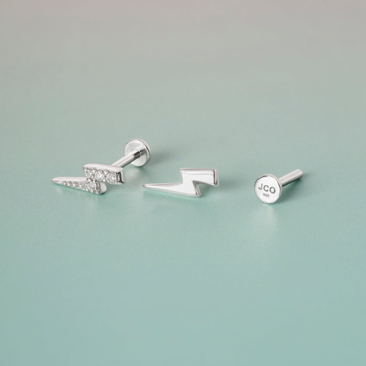 Color:Silver