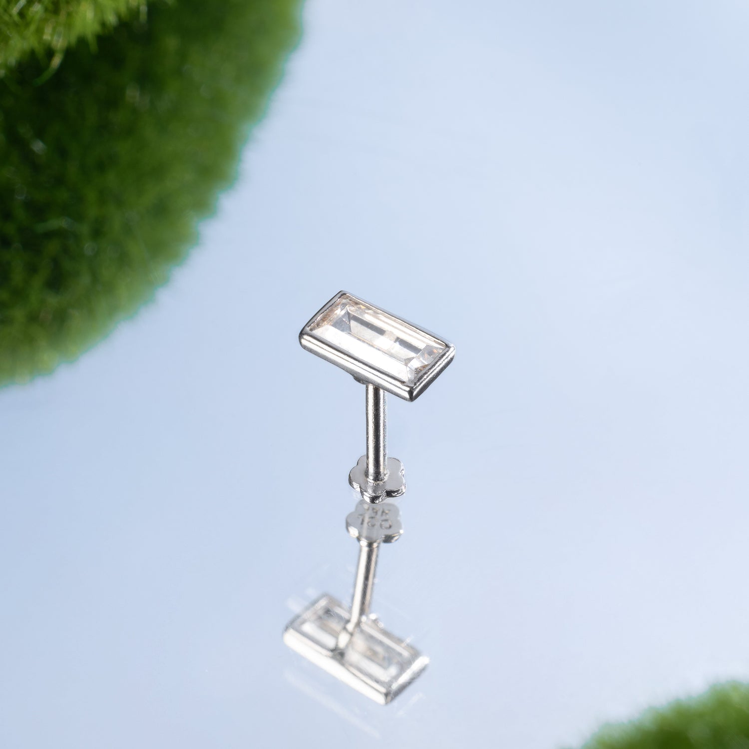 Color:White Gold
Post Length:6.5mm
Post Length:5mm
Post Length:8mm