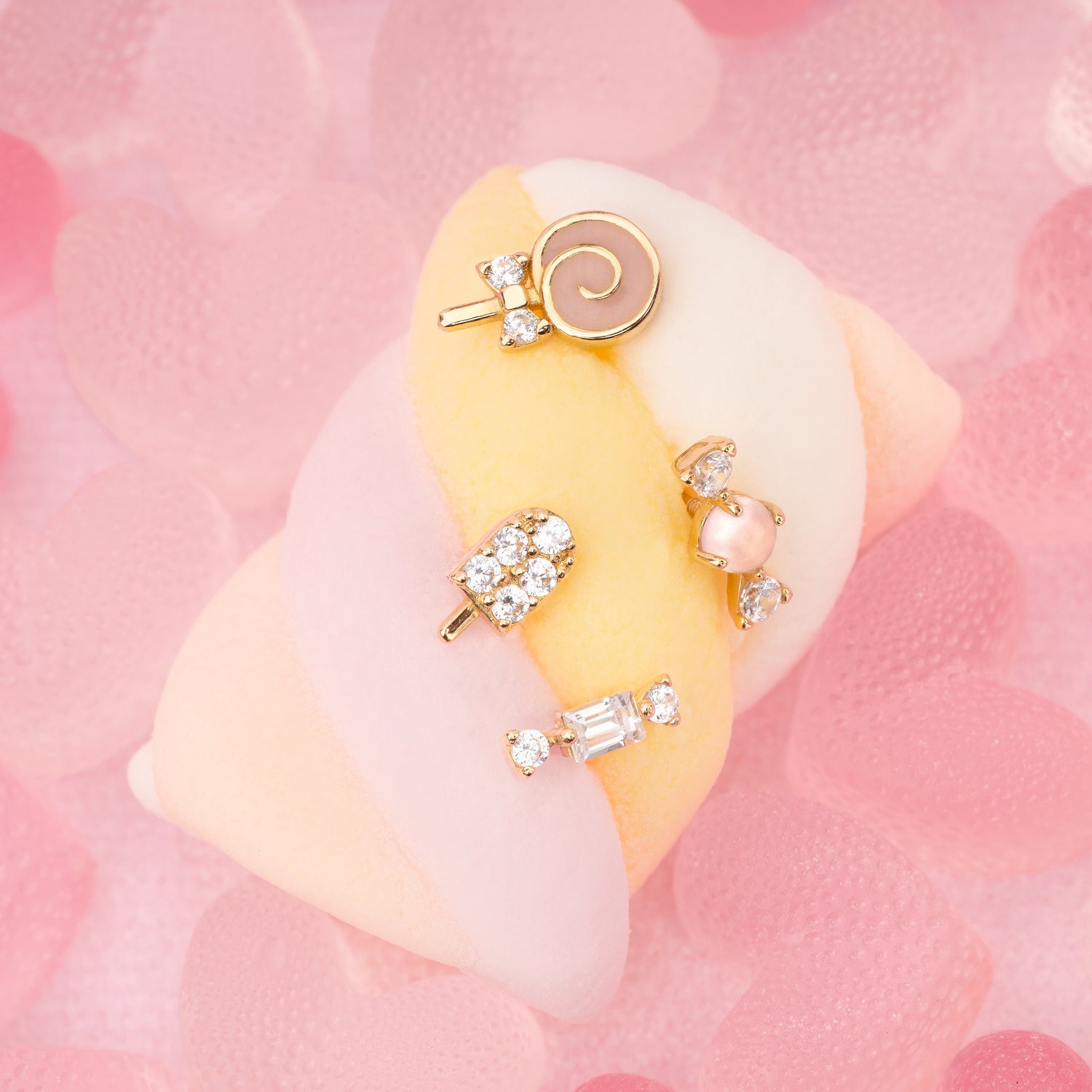 Color:Yellow Gold
Option:Single
Option:Pair