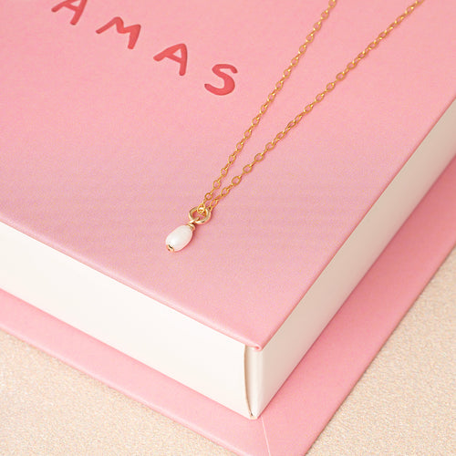 Minimal Water Pearl Necklace
