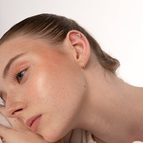 Color:Yellow Gold
Option:Single
Option:Pair