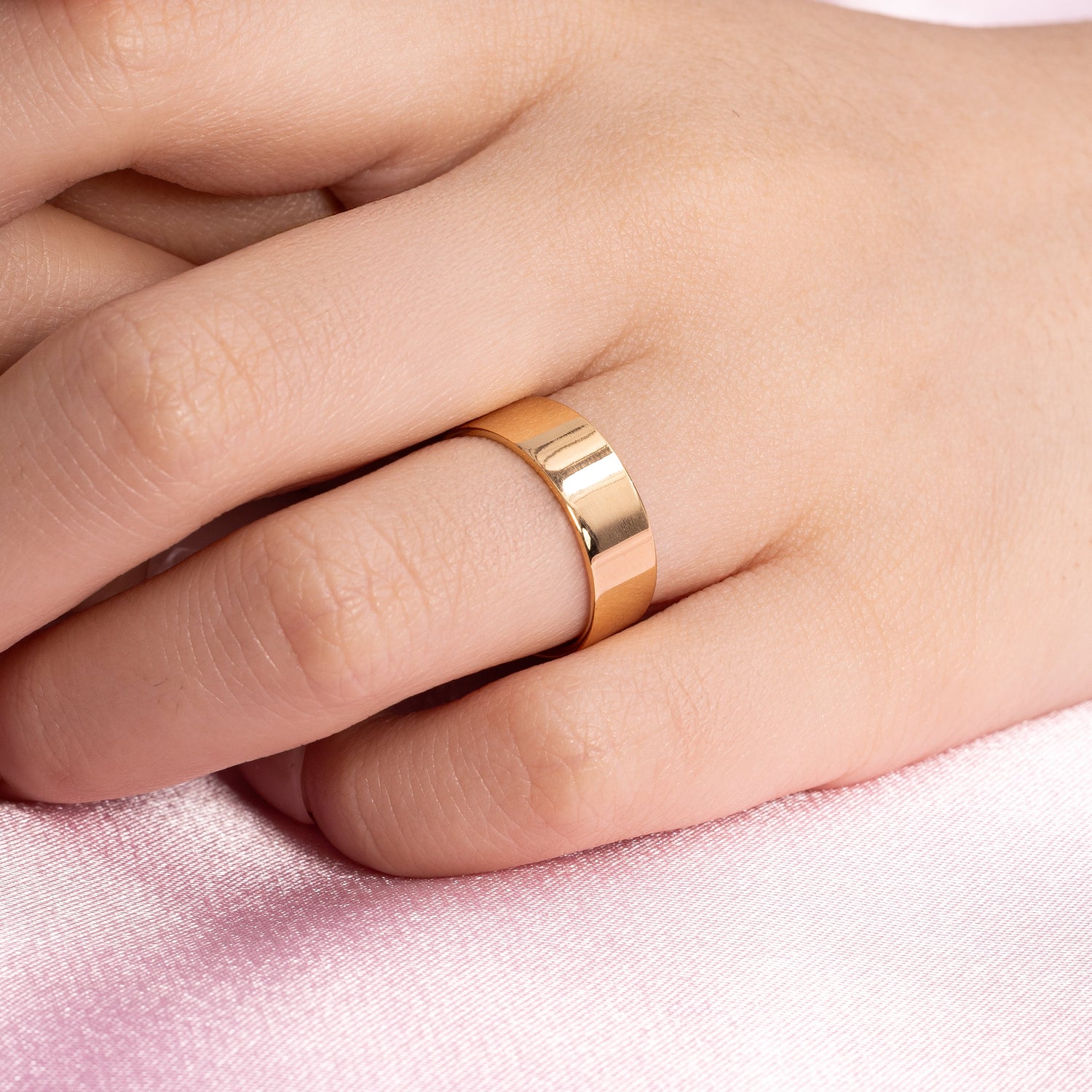 Thick Stacking Ring Gold