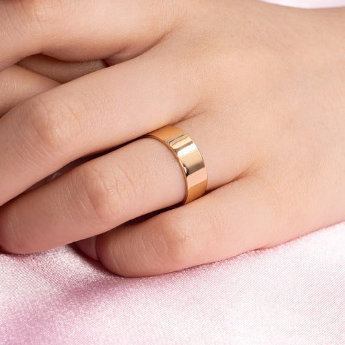 Thick Stacking Ring Gold