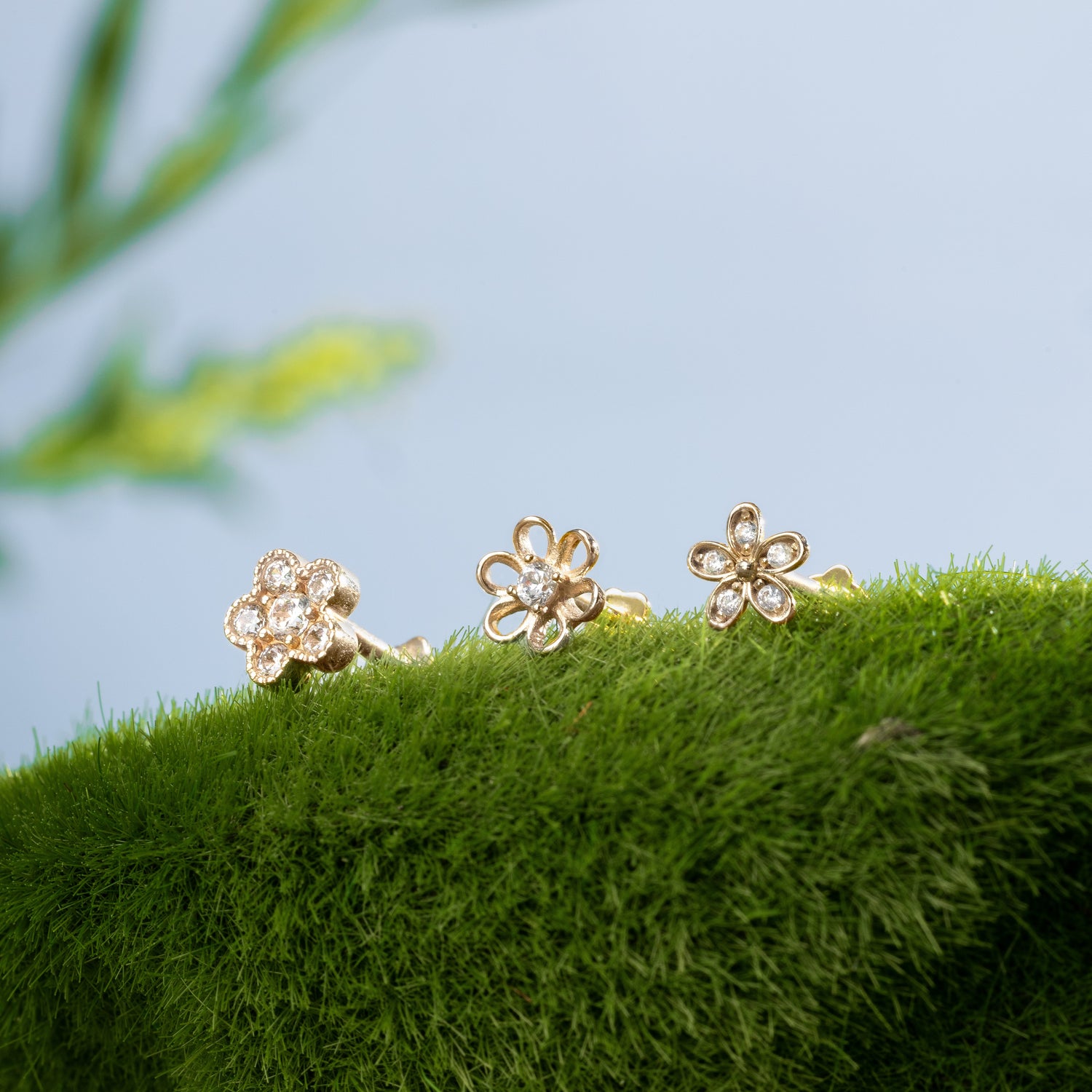 Color:Yellow Gold
Post Length:6.5mm
Post Length:5mm
Post Length:8mm