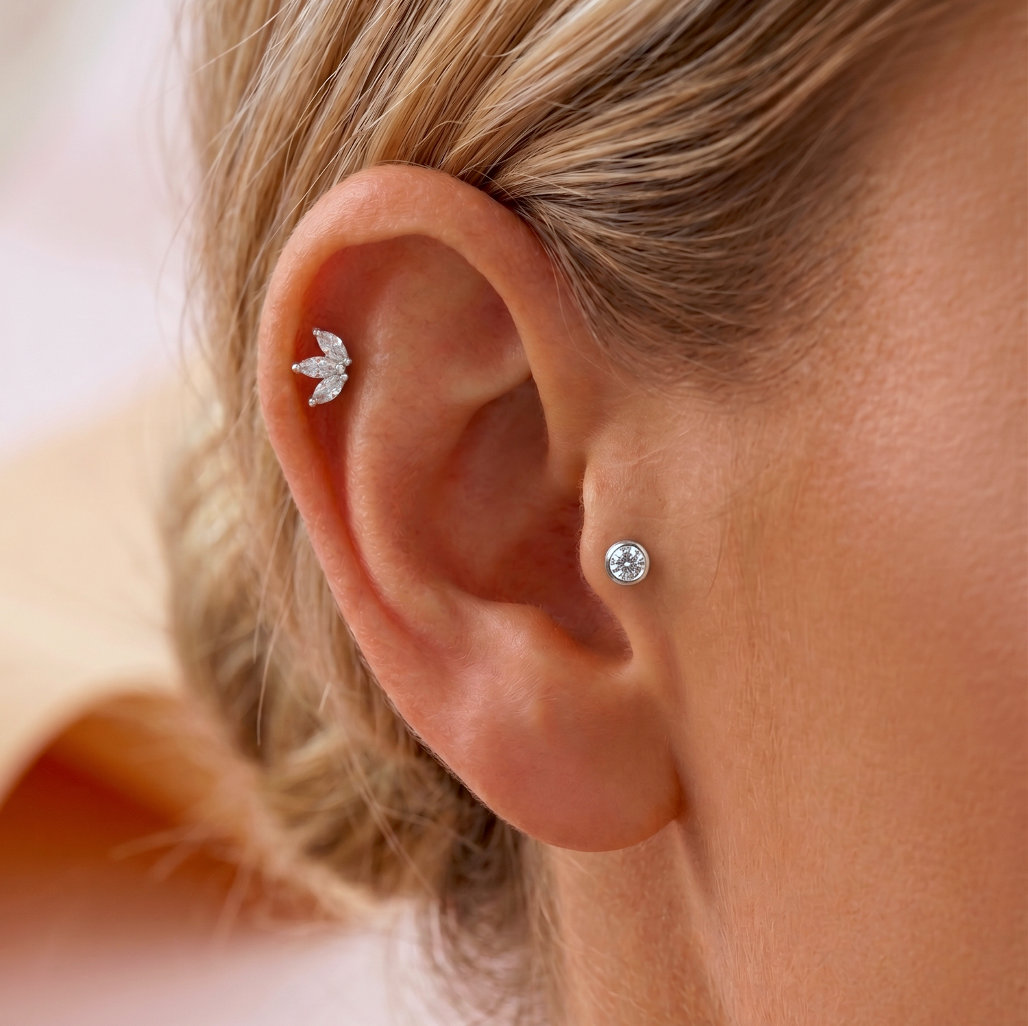 14K Solid Gold Tiny Bezel Threaded Labret Earring 3mm