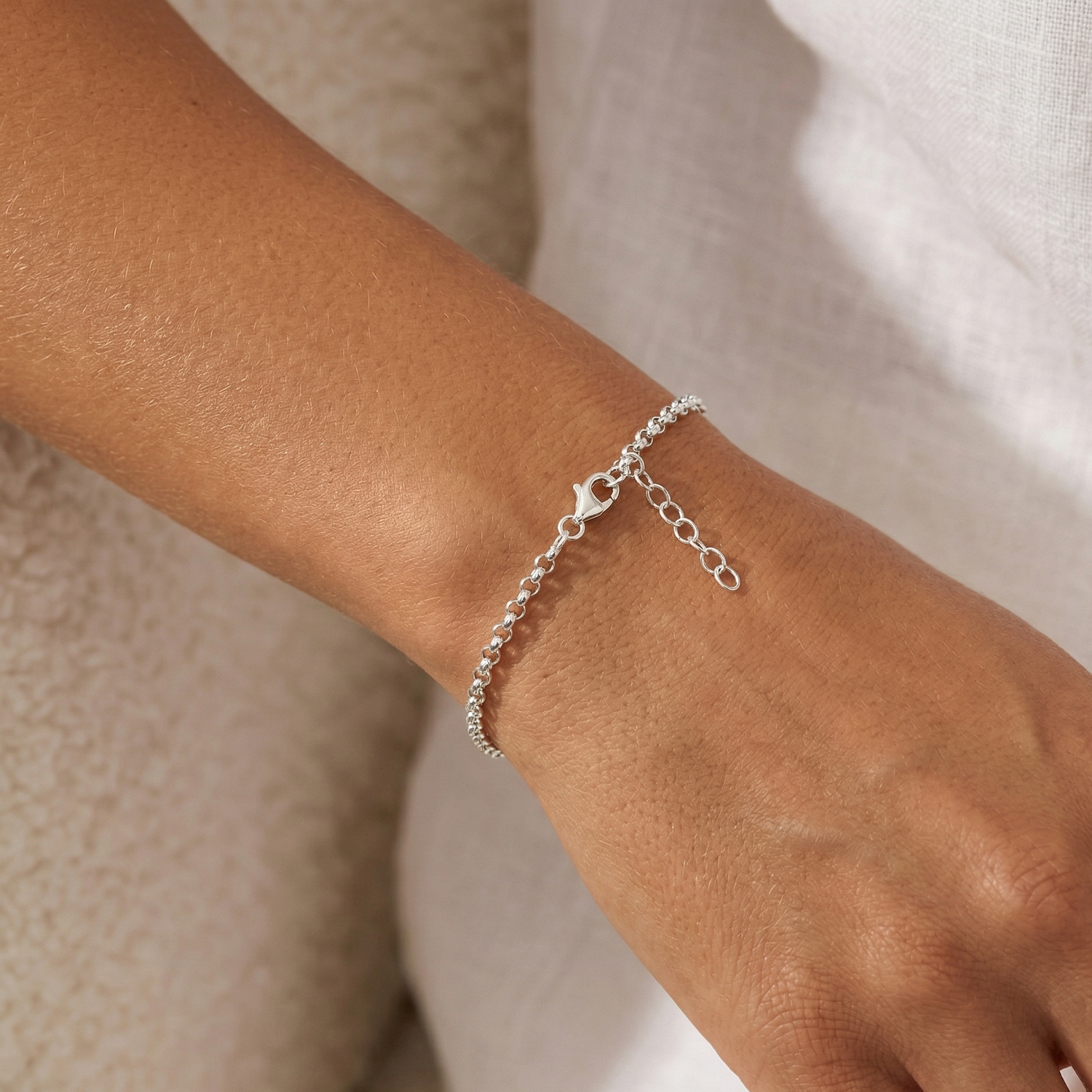 Color:Silver