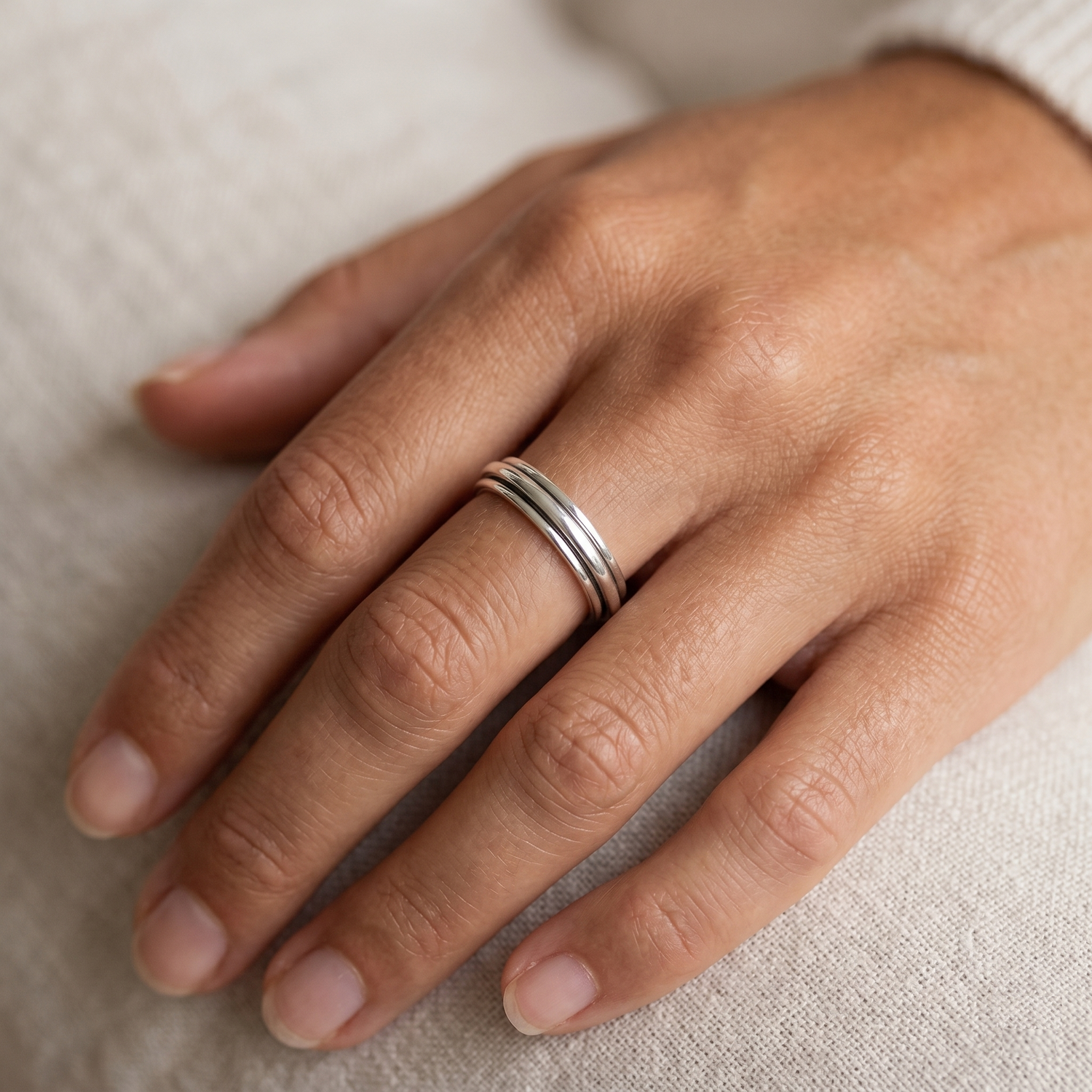 Elena Ridge Ring Silver