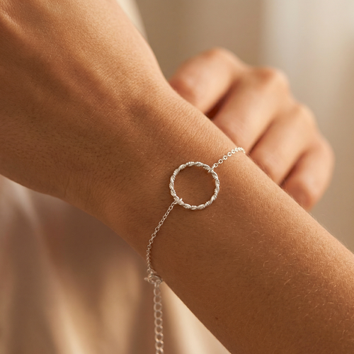 Circle Twist Bracelet