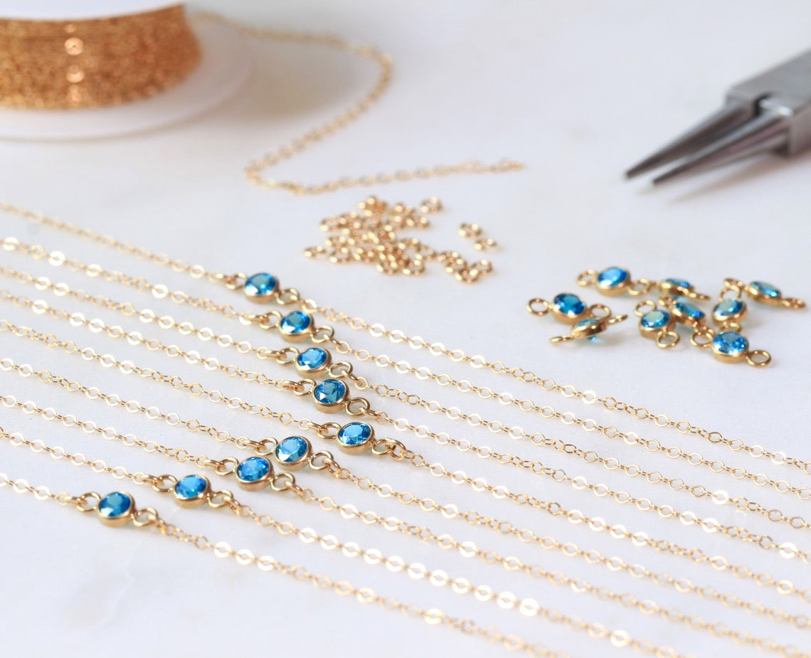 Sparkly Aqua Bezel Choker