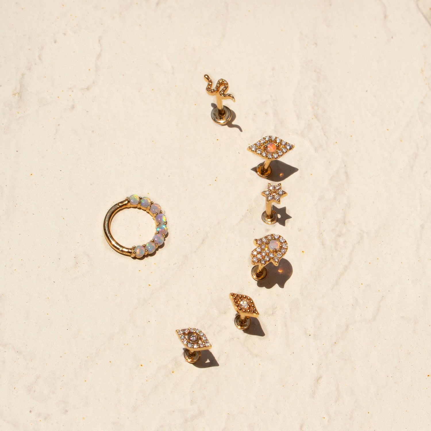 Color:Yellow Gold|Style:Left
Color:Yellow Gold|Style:Right