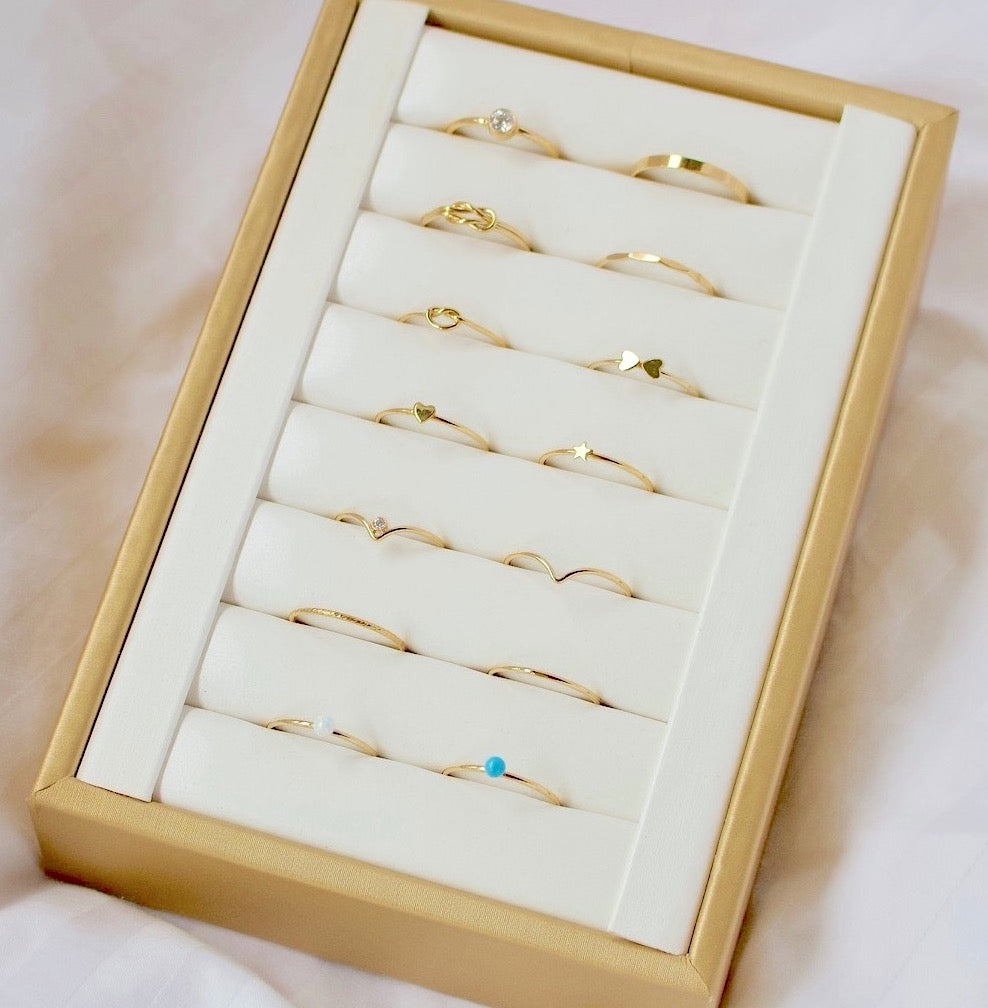 Sparkle Chevron Ring Gold