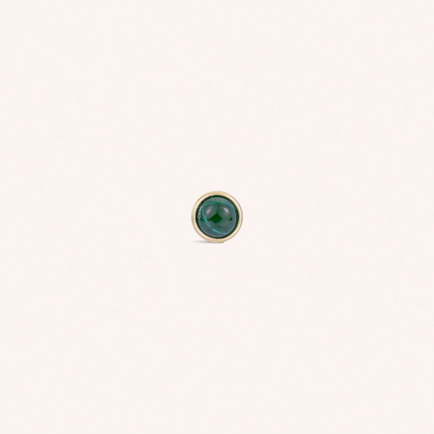 Color:Yellow Gold
Option:Single
Option:Pair