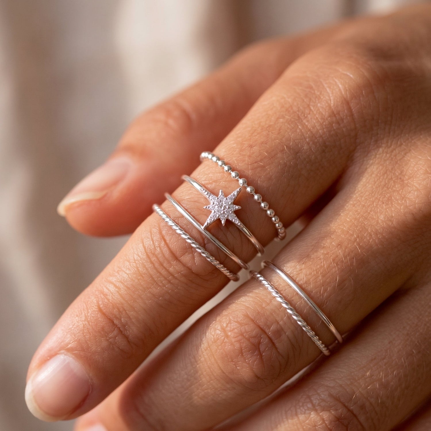 Skinny Twist Ring Silver