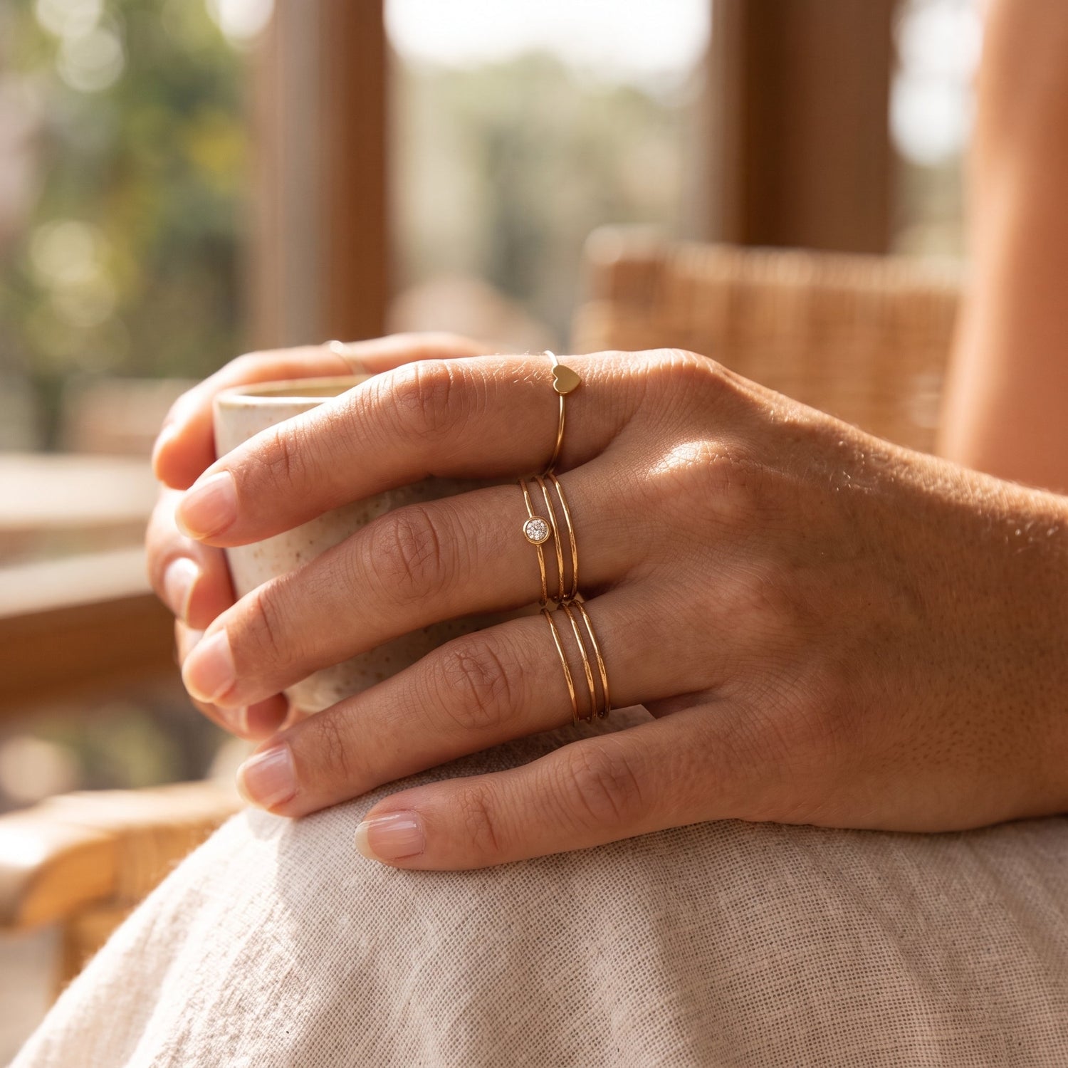 Mini Bezel Ring Gold