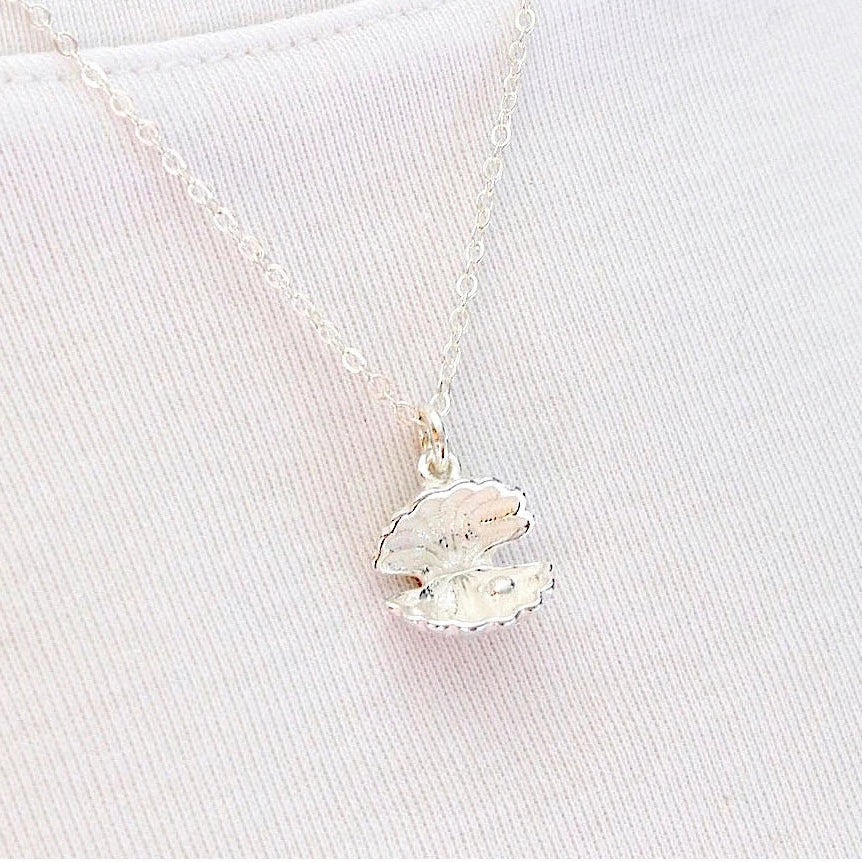 Clam Shell Necklace