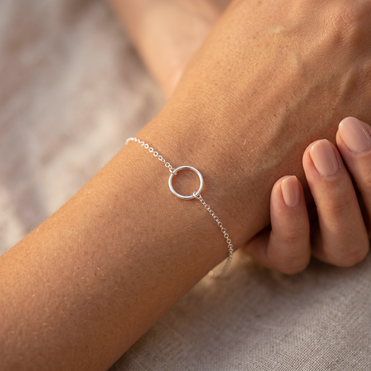 Minimal Circle Bracelet