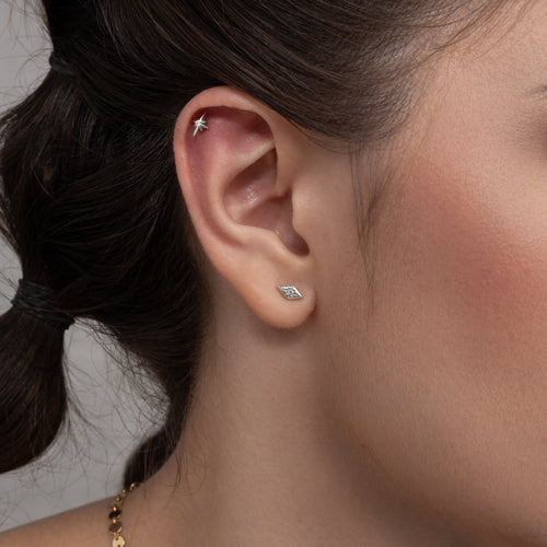 Color:White Gold
Option:Single
Option:Pair