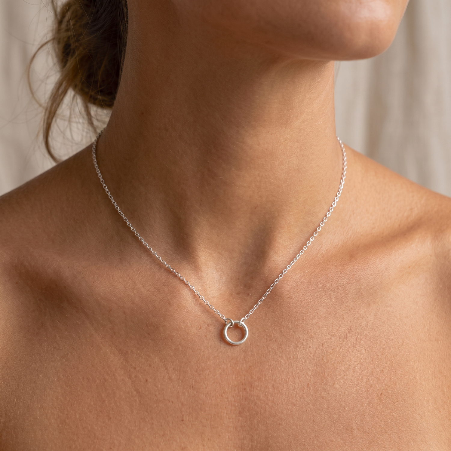 Minimal Circle Necklace