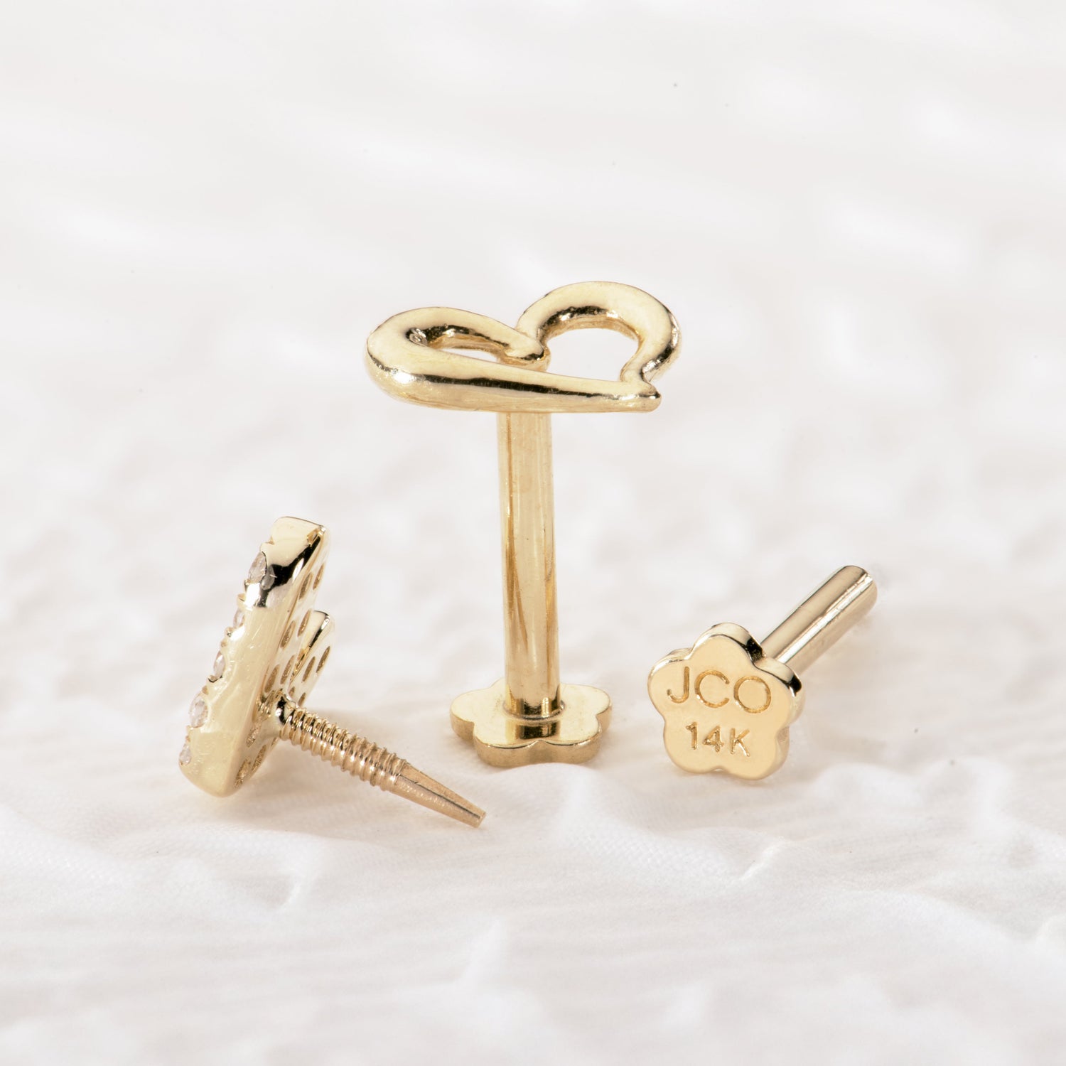 Color:Yellow Gold
Option:Single
Option:Pair