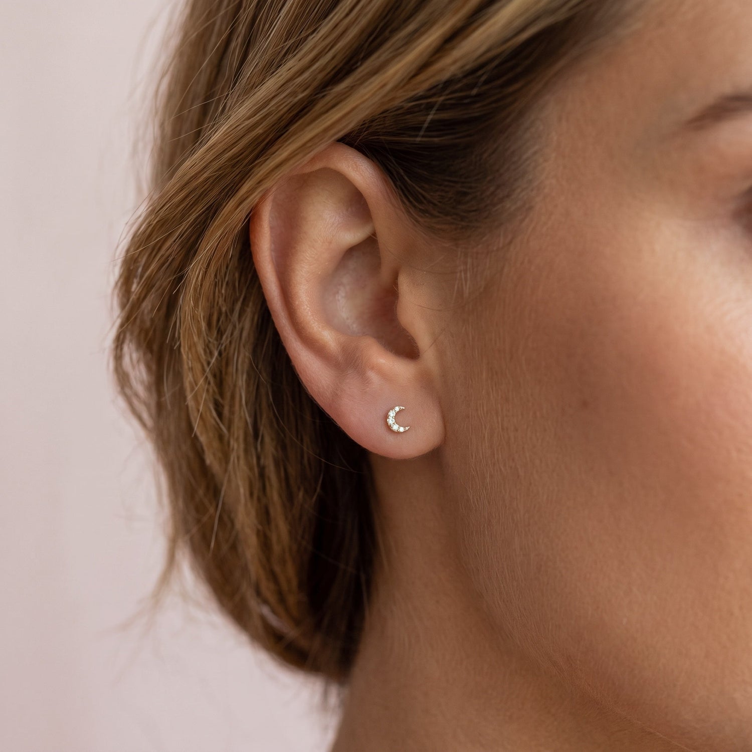 14K Solid Gold Pave Diamond Moon Labret Earring